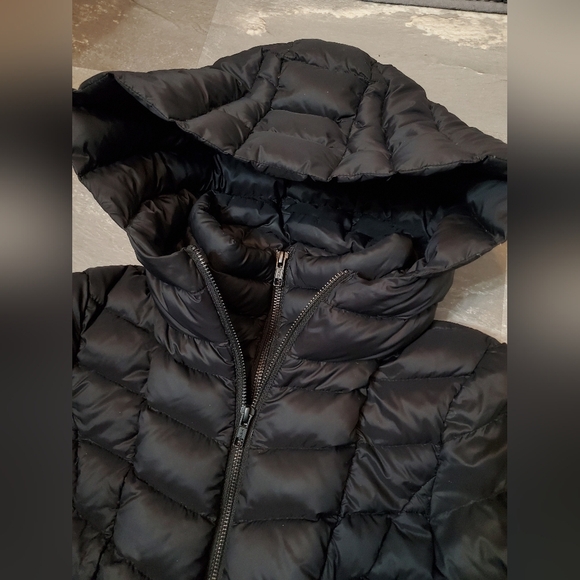 Soia & Kyo short puffer jacket / coat. Down & feather. Black. Hooded. Size S. - Picture 3 of 10